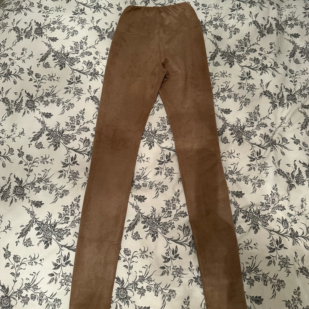 Wilfred Free Suede Leggings